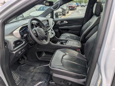 2023 Chrysler Pacifica Hybrid Limited