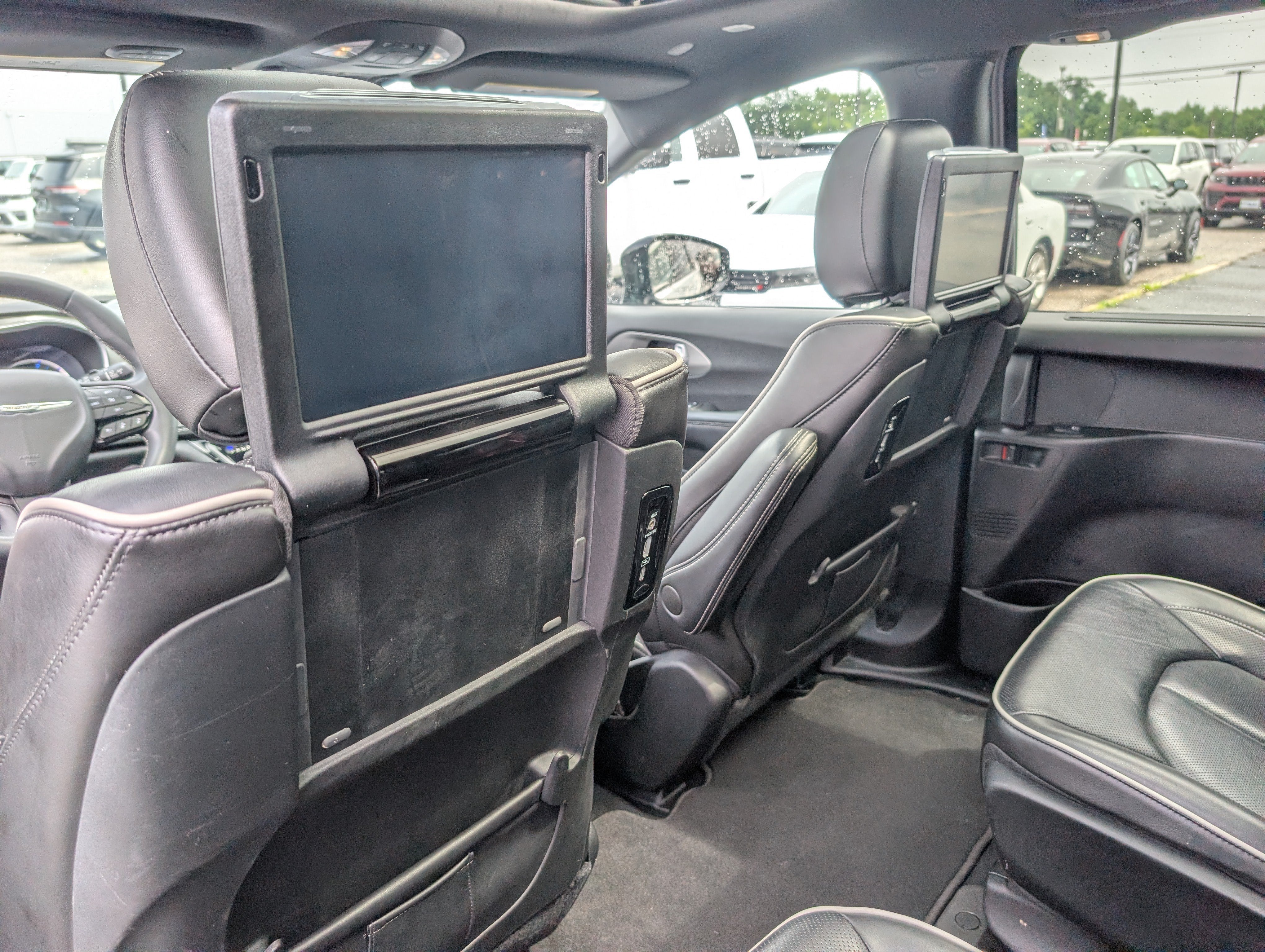 2023 Chrysler Pacifica Hybrid Limited