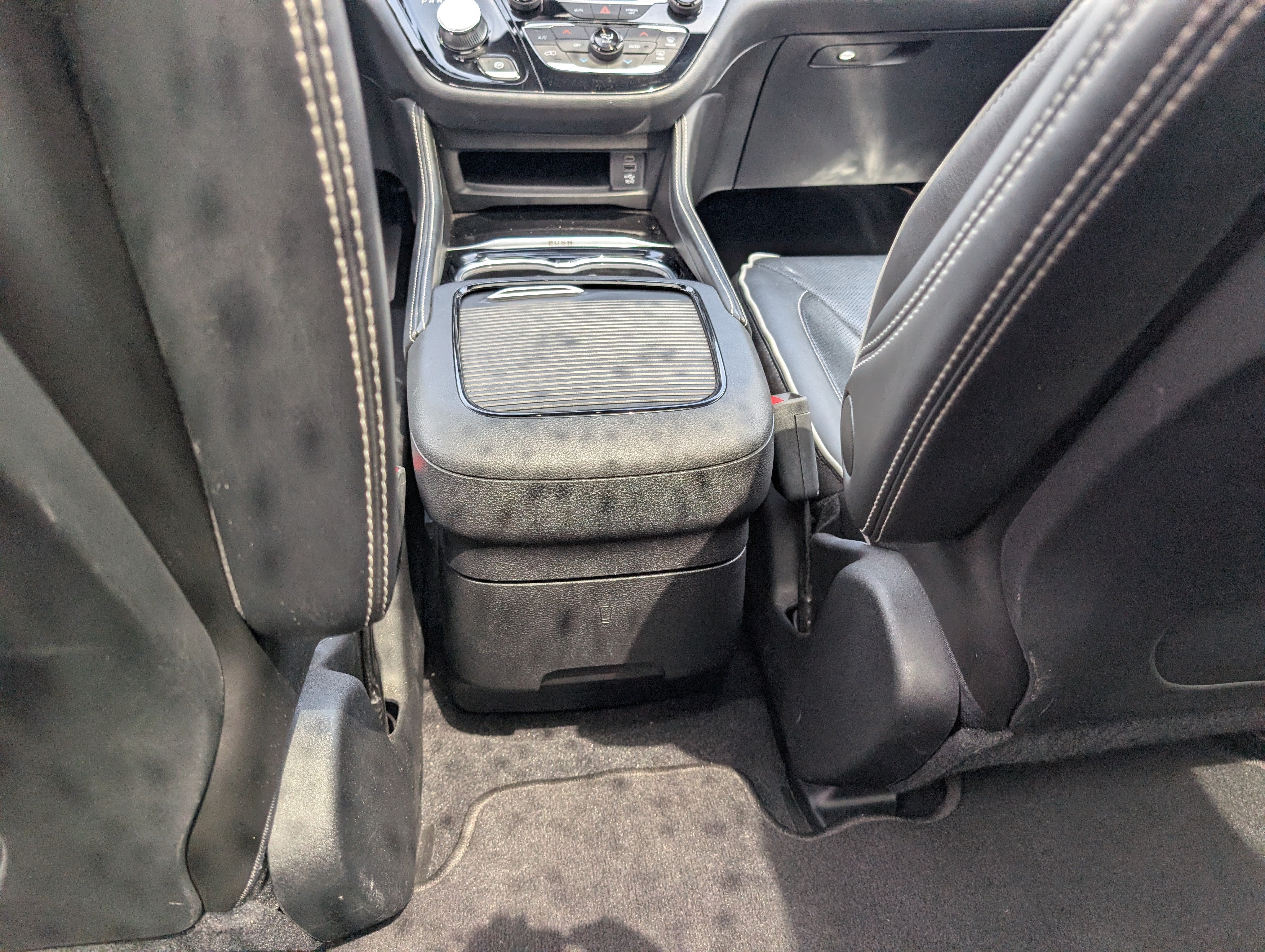 2023 Chrysler Pacifica Hybrid Limited