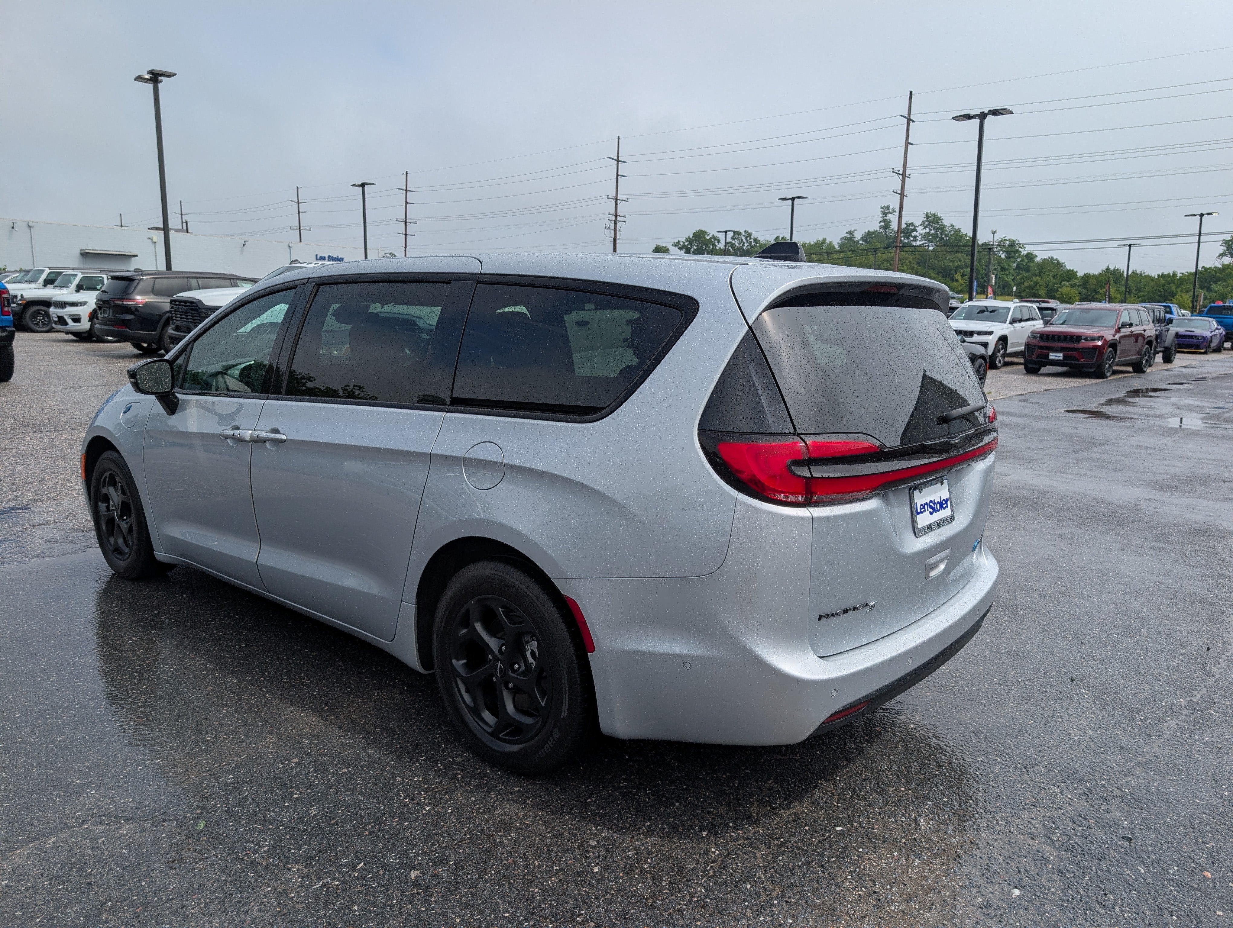 2023 Chrysler Pacifica Hybrid Limited