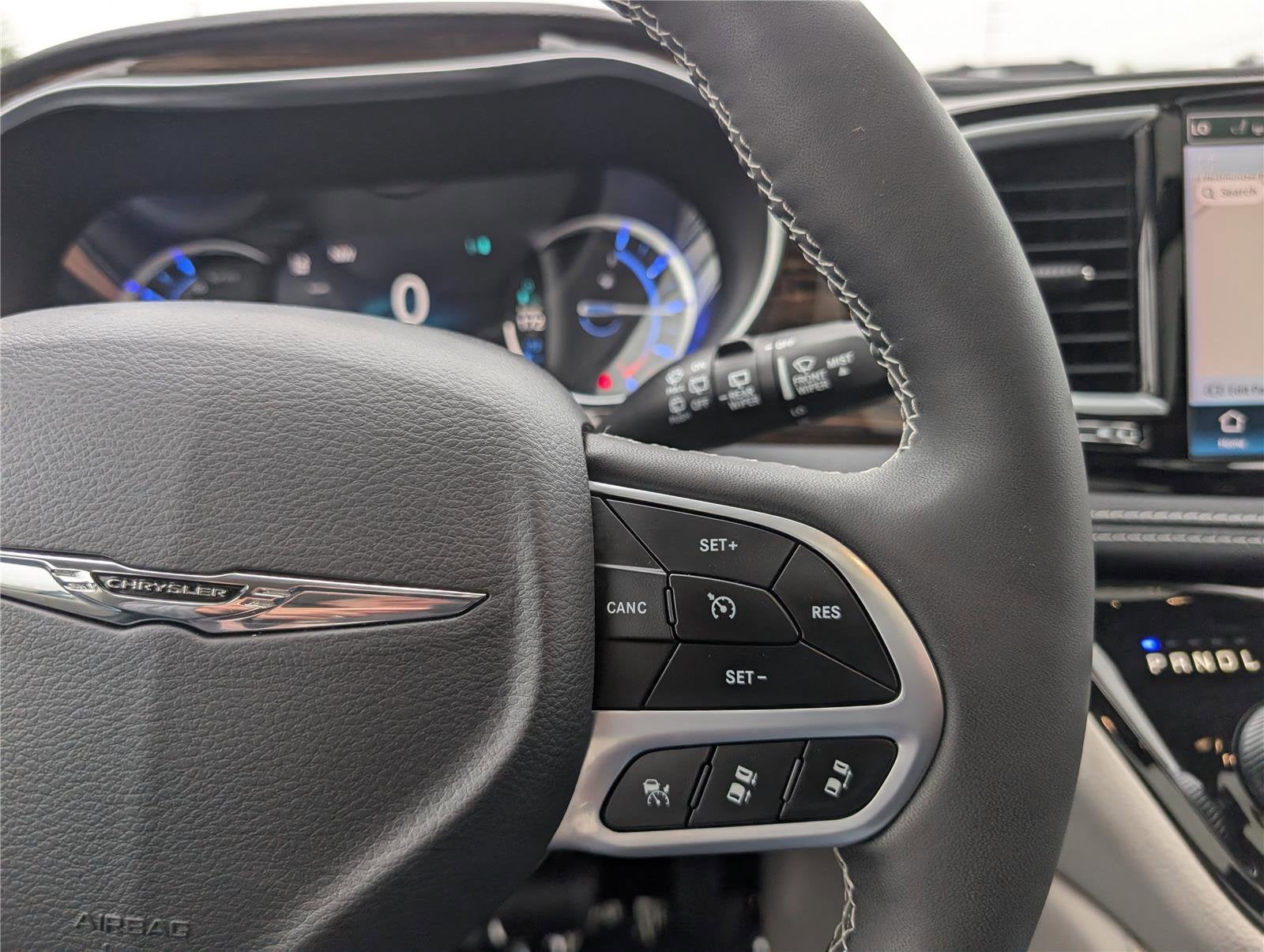 2023 Chrysler Pacifica Hybrid Limited