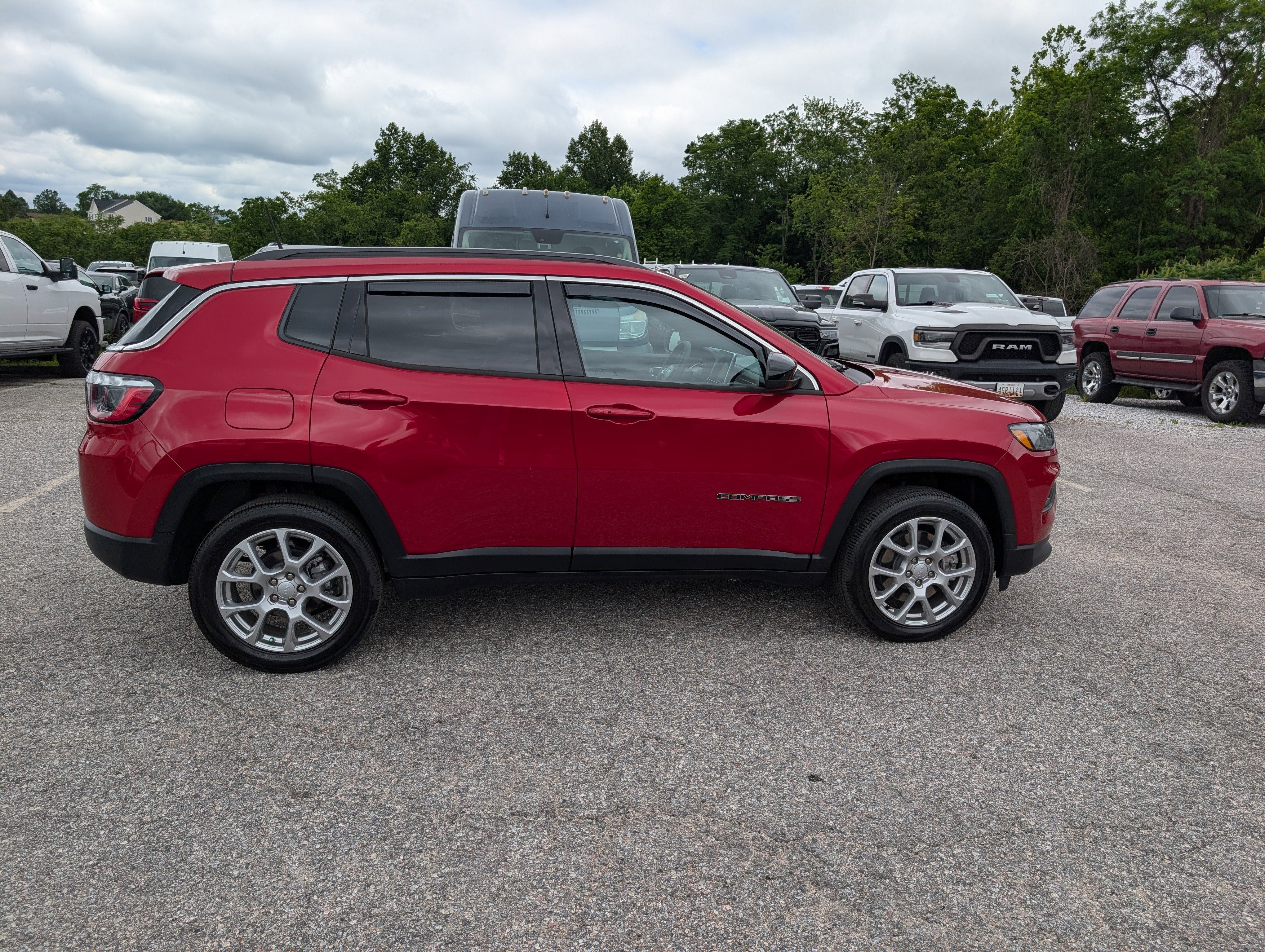 2024 Jeep Compass Latitude Lux