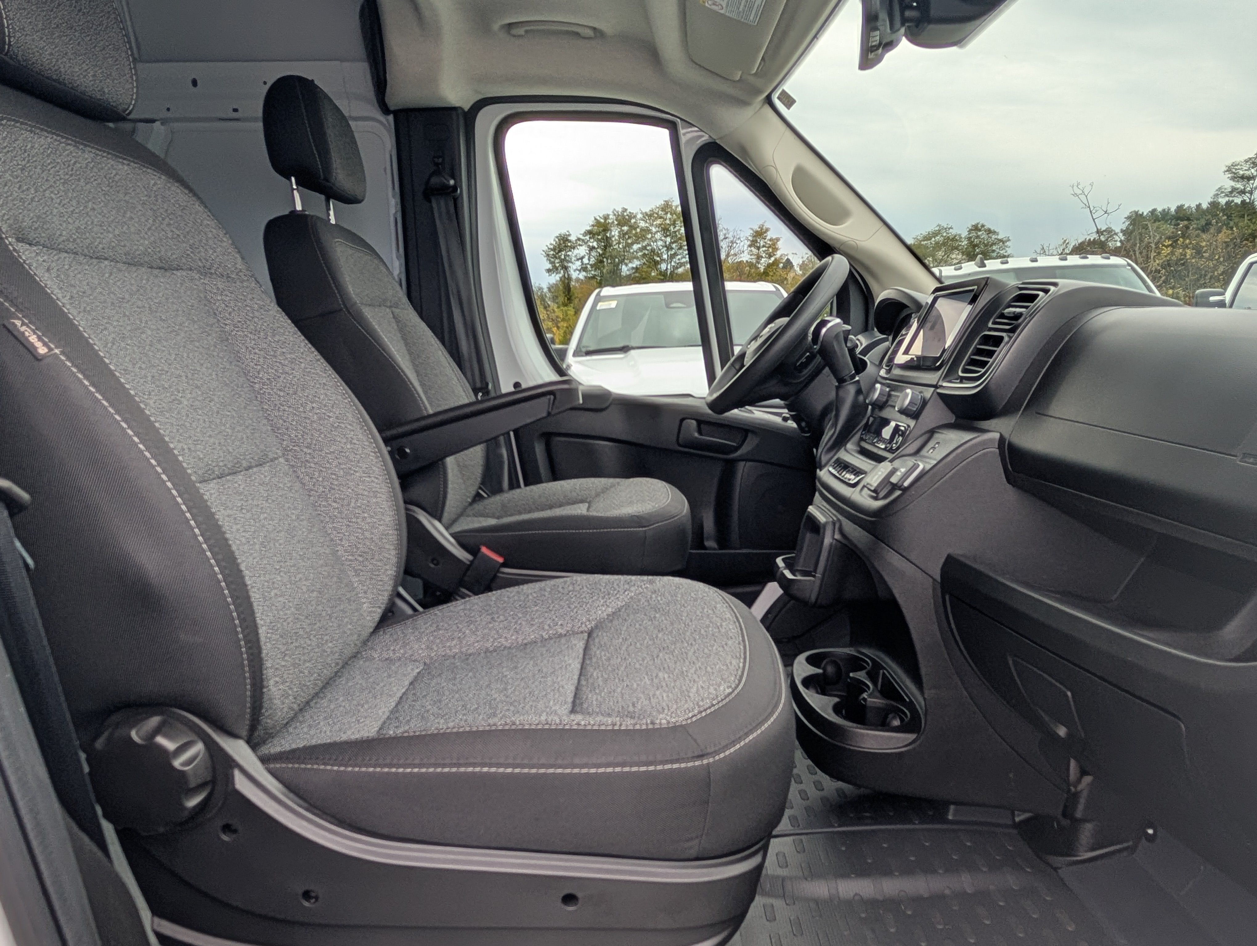2024 RAM ProMaster Cargo Van Tradesman
