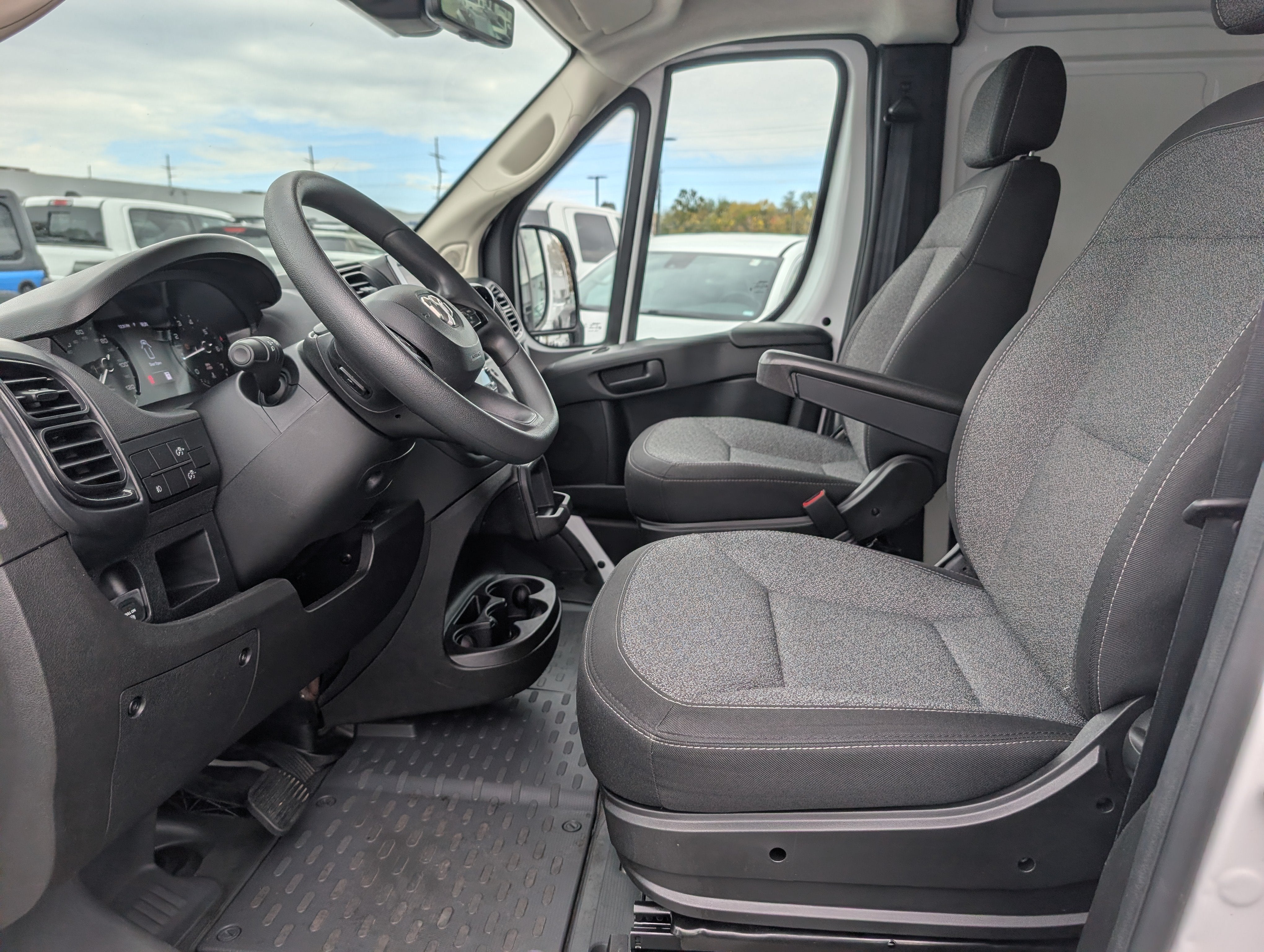 2024 RAM ProMaster Cargo Van Tradesman