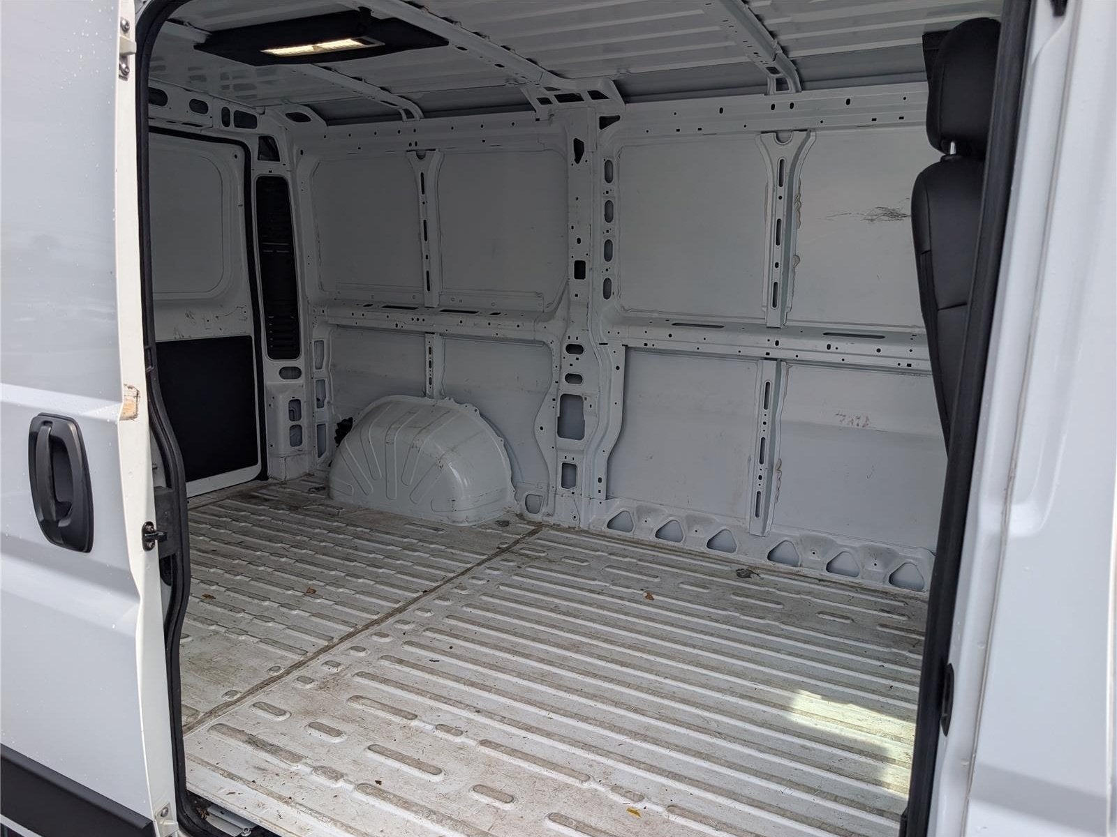 2025 RAM ProMaster Cargo Van Tradesman