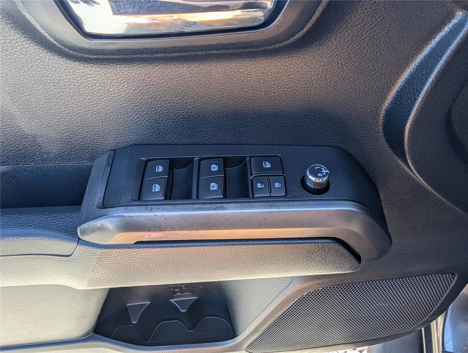 2016 Toyota Tacoma SR5