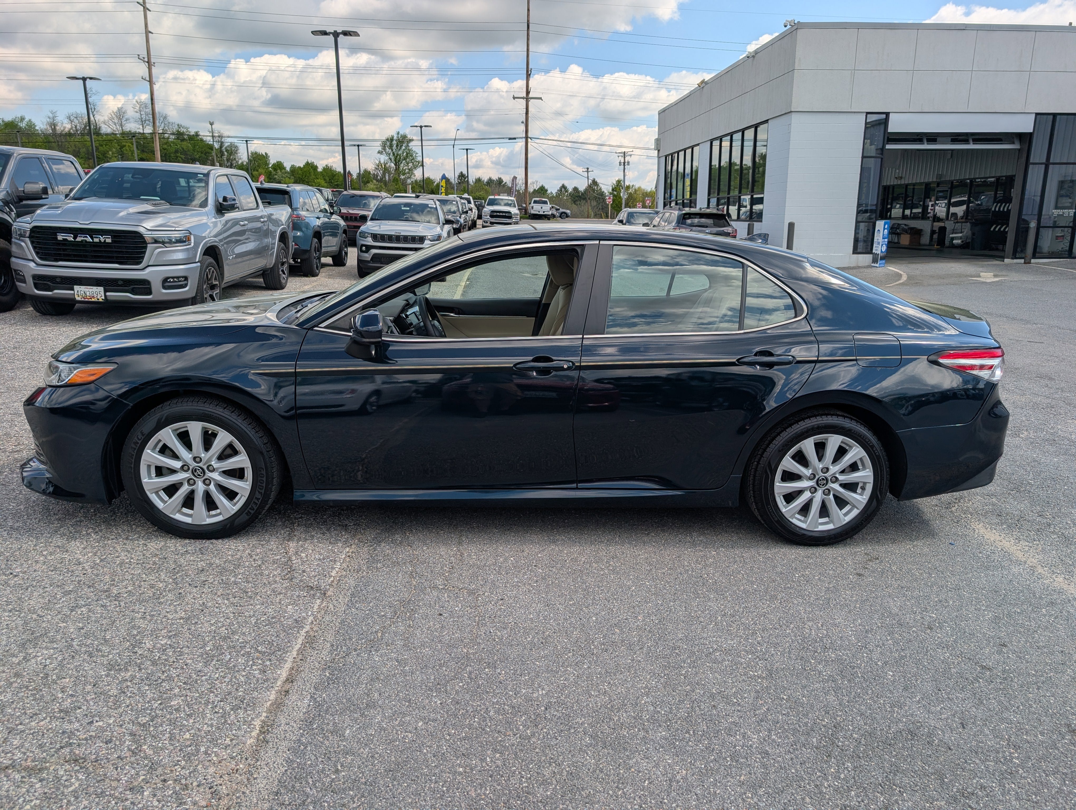 2019 Toyota Camry LE