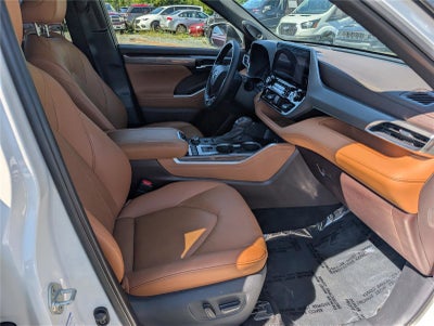 2020 Toyota Highlander Platinum