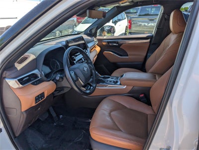 2020 Toyota Highlander Platinum
