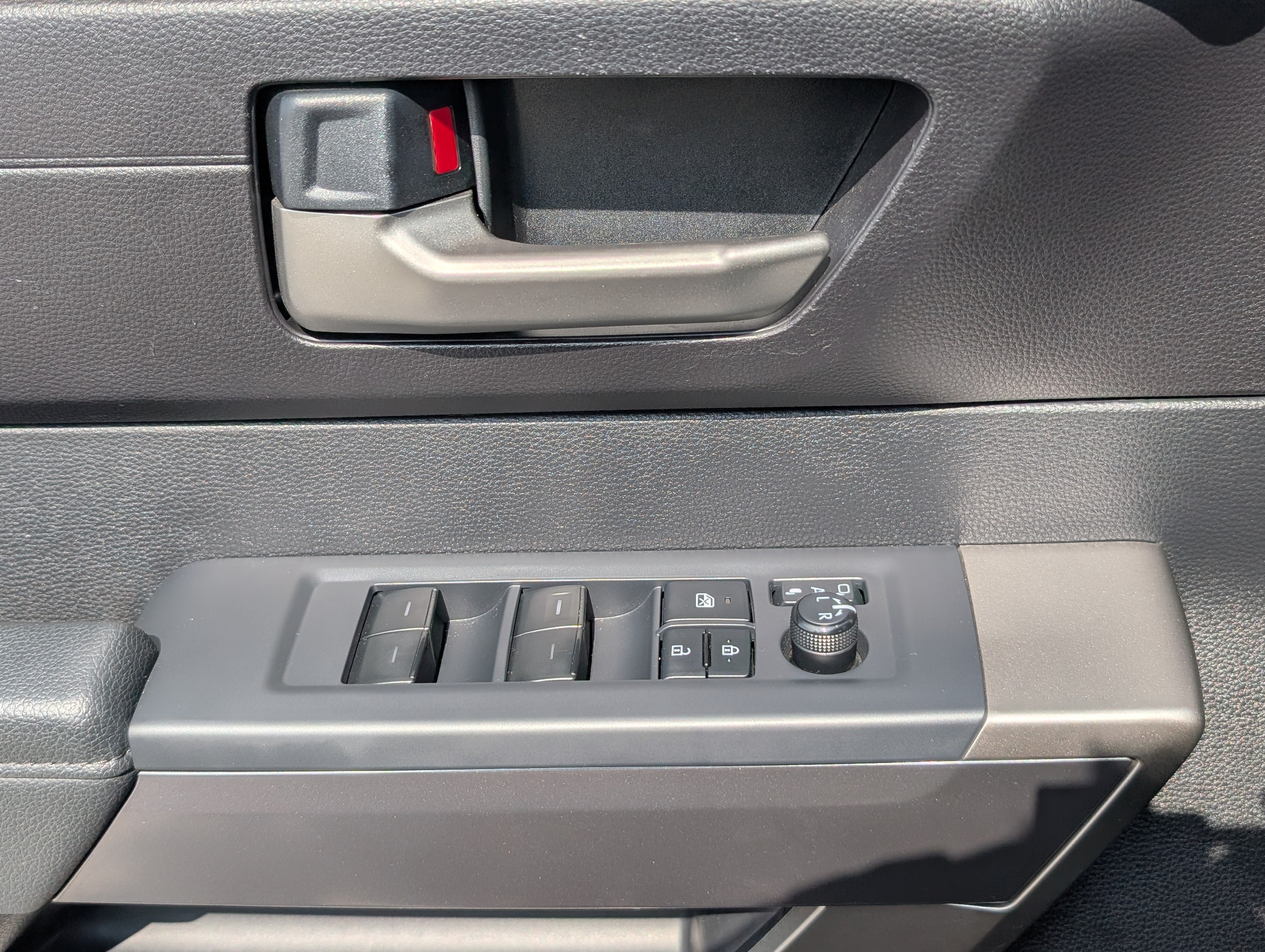 2022 Toyota Tundra 4WD SR5