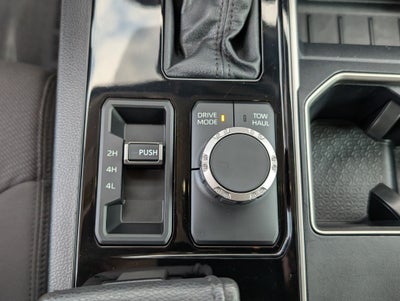 2022 Toyota Tundra 4WD SR5