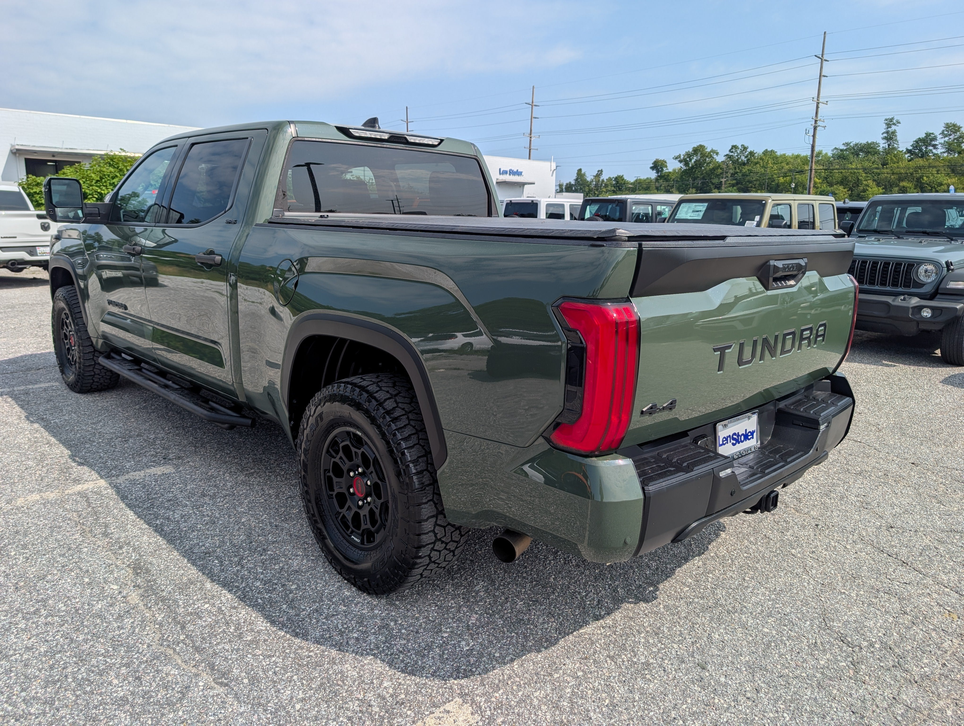 2022 Toyota Tundra 4WD SR5