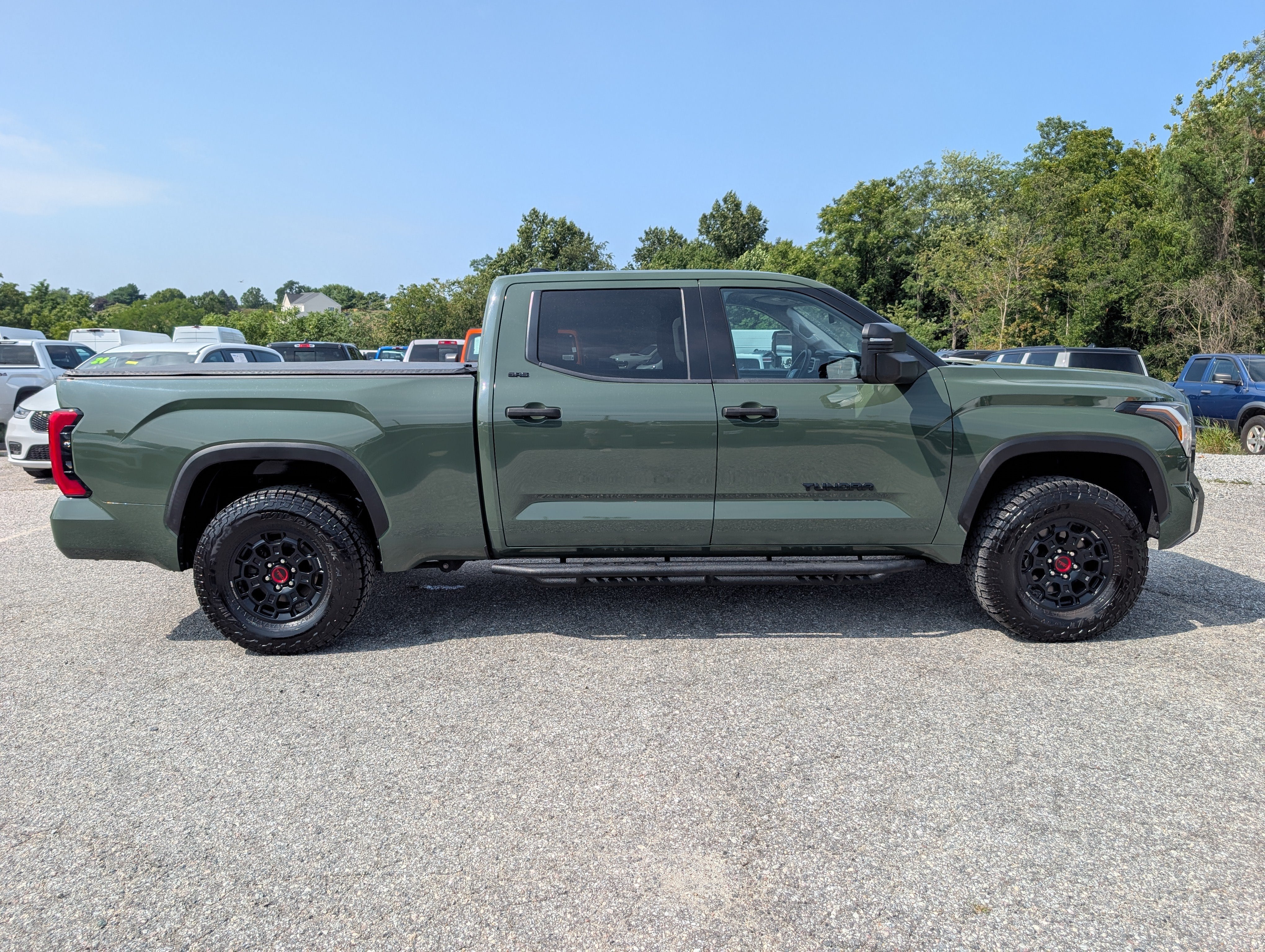 2022 Toyota Tundra 4WD SR5