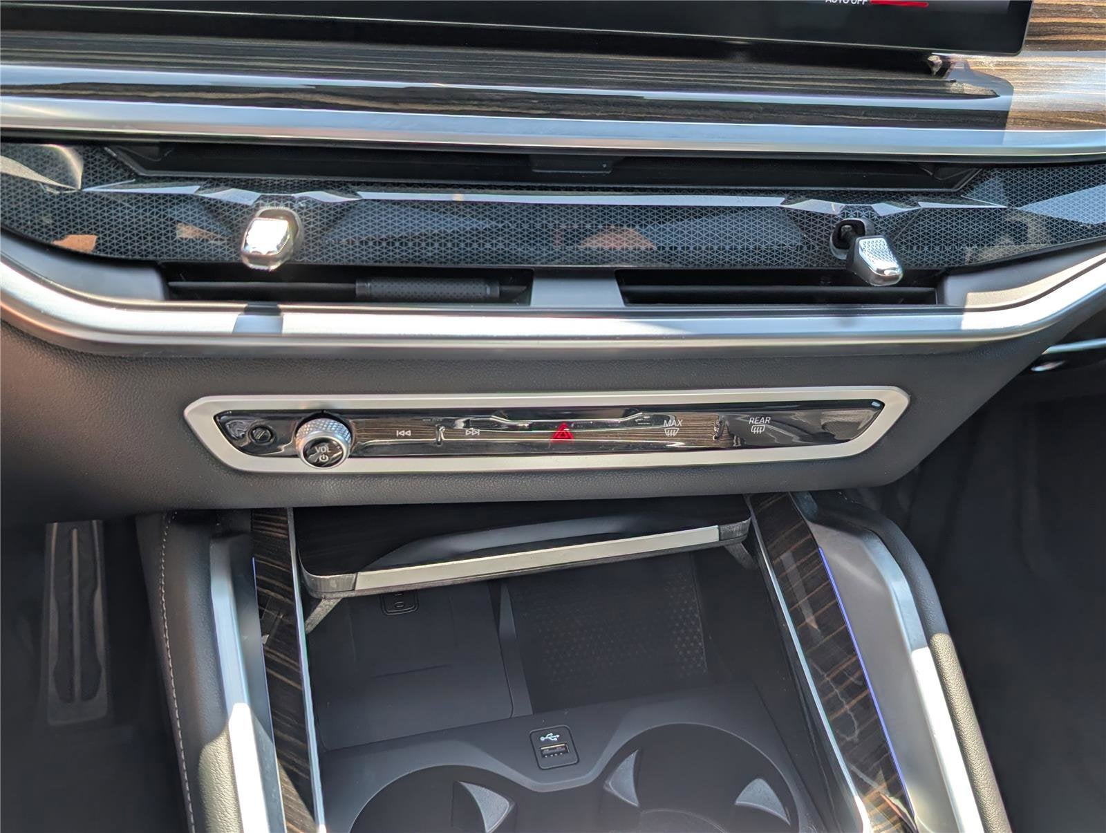 2024 BMW X6 xDrive40i