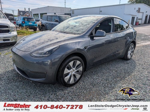 2023 Tesla Model Y Base