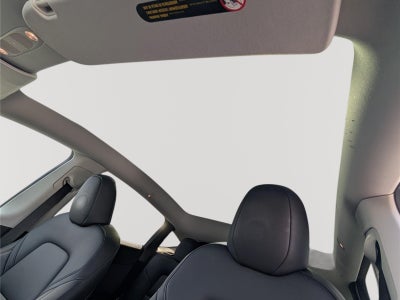 2023 Tesla Model Y Base