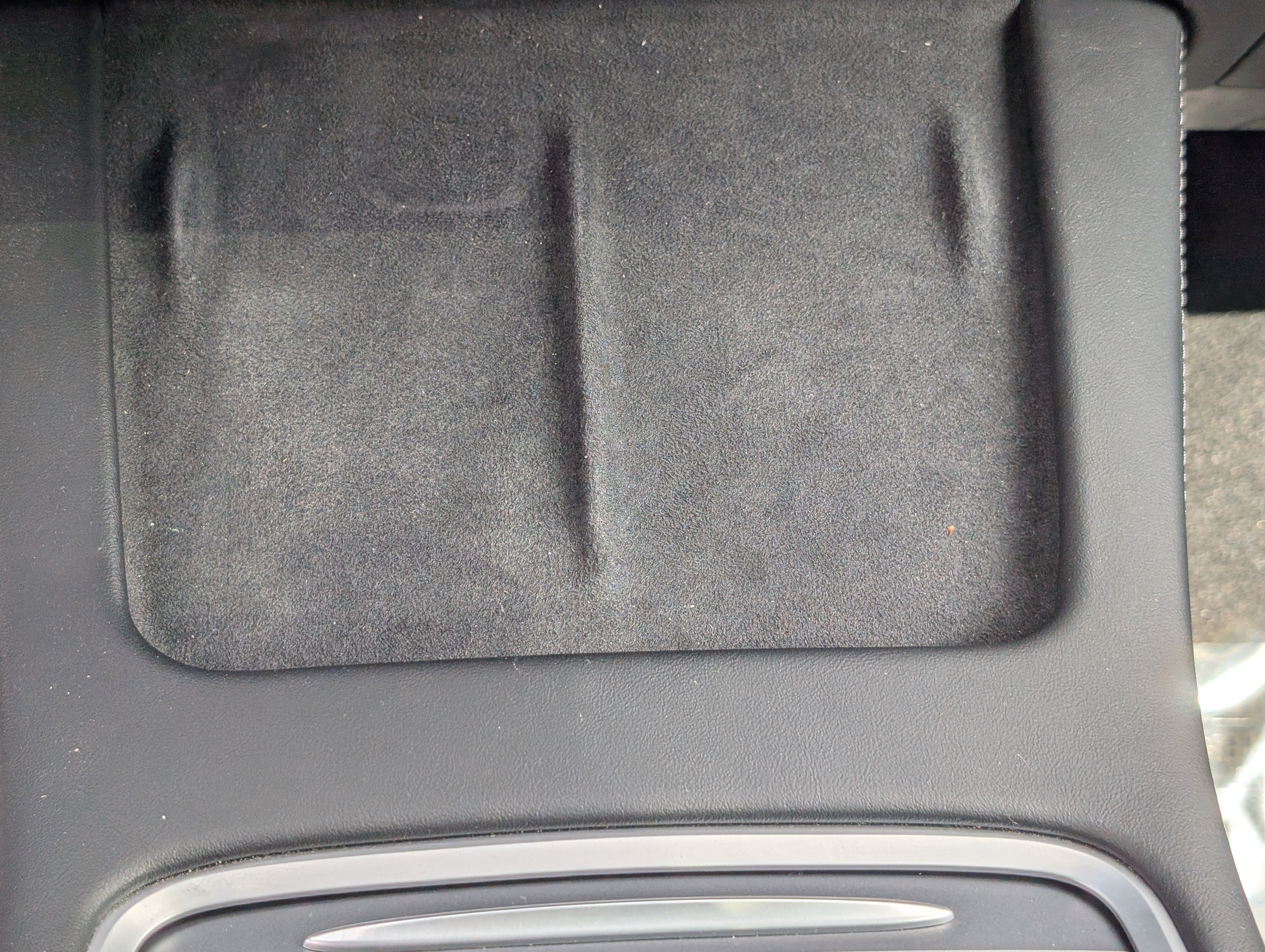 2023 Tesla Model Y Base
