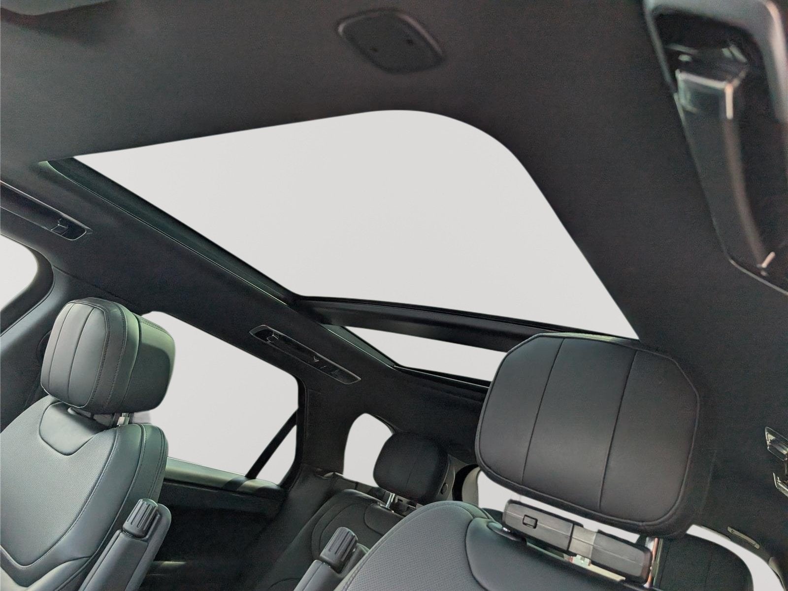 2023 Land Rover Range Rover Sport SE