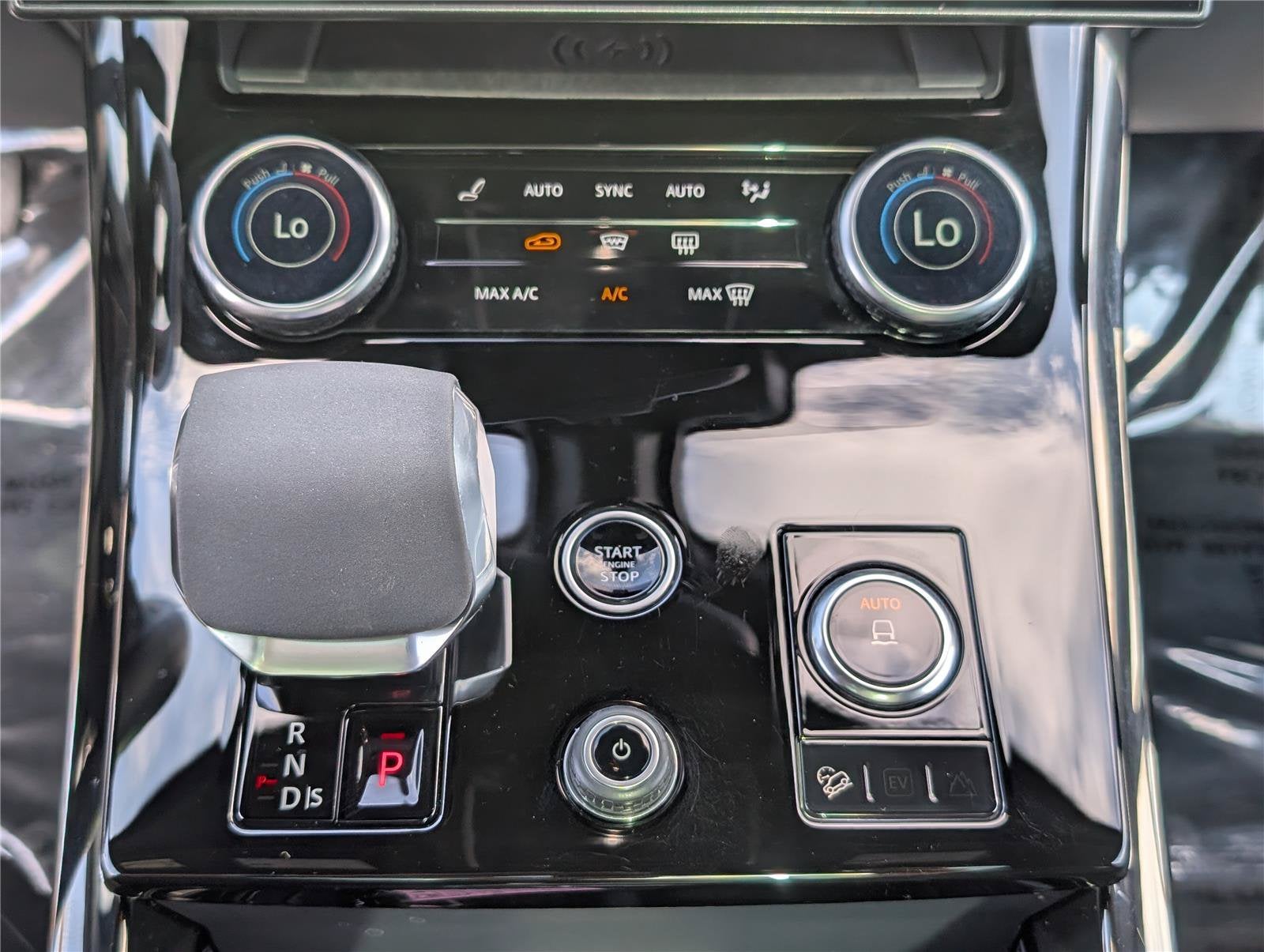 2023 Land Rover Range Rover Sport SE