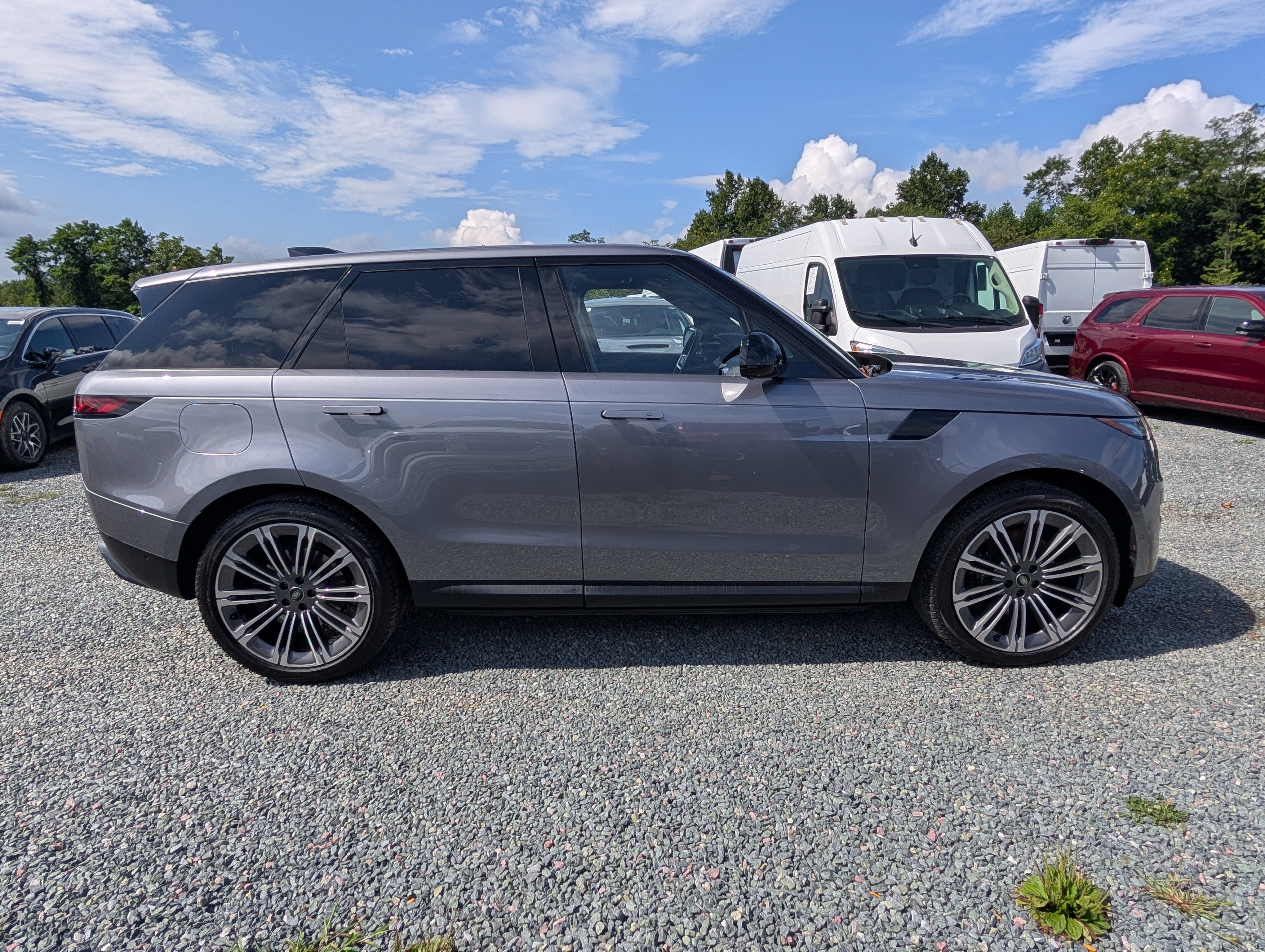 2023 Land Rover Range Rover Sport SE