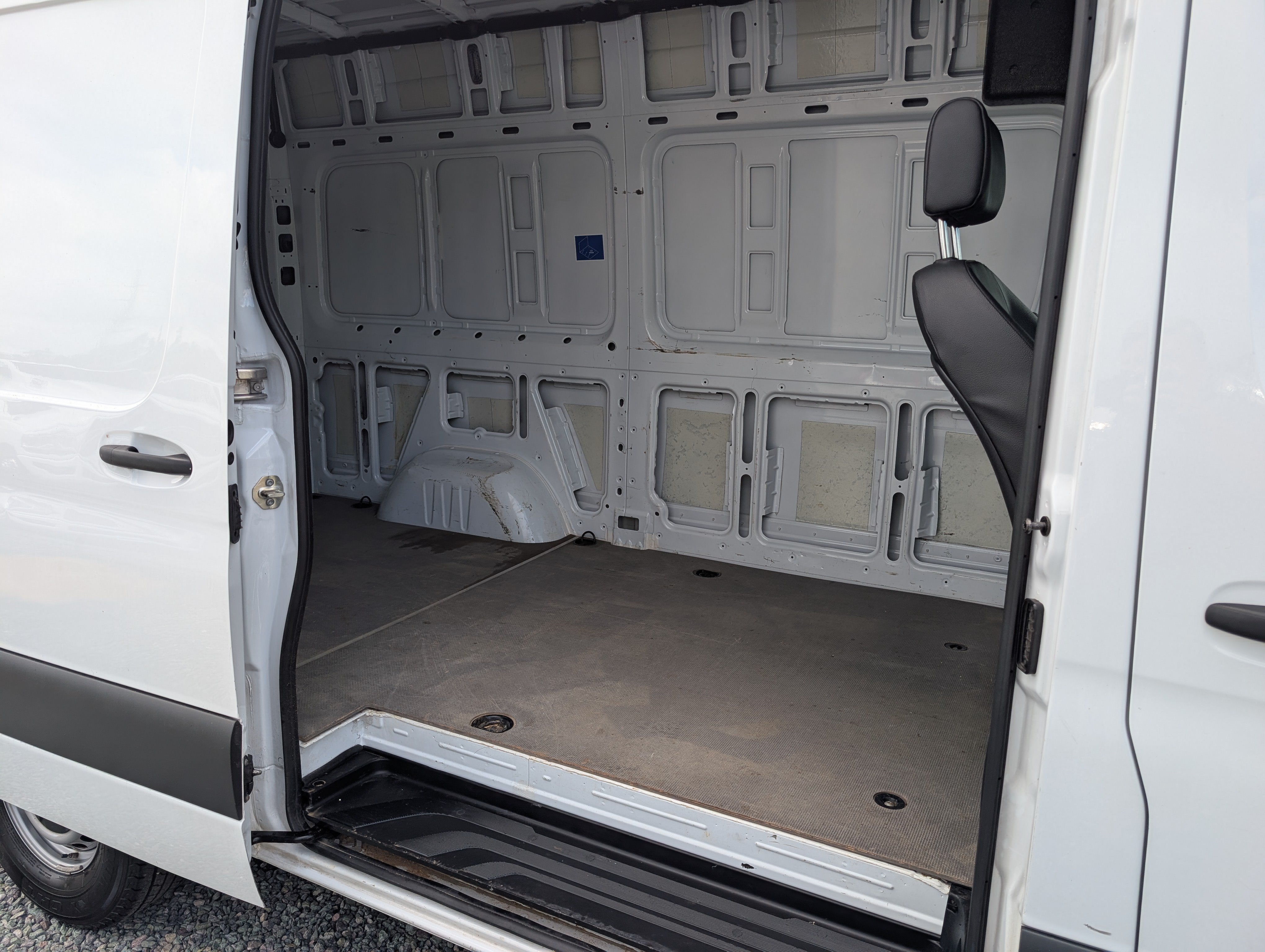 2025 Mercedes-Benz Sprinter Cargo Van Cargo 144 WB