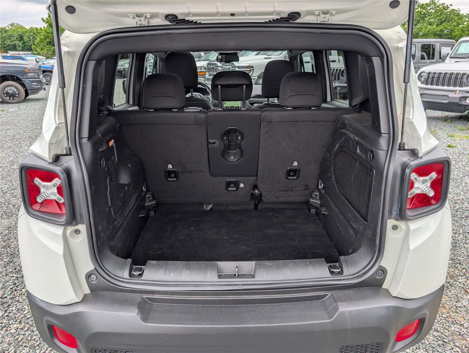 2022 Jeep Renegade Altitude