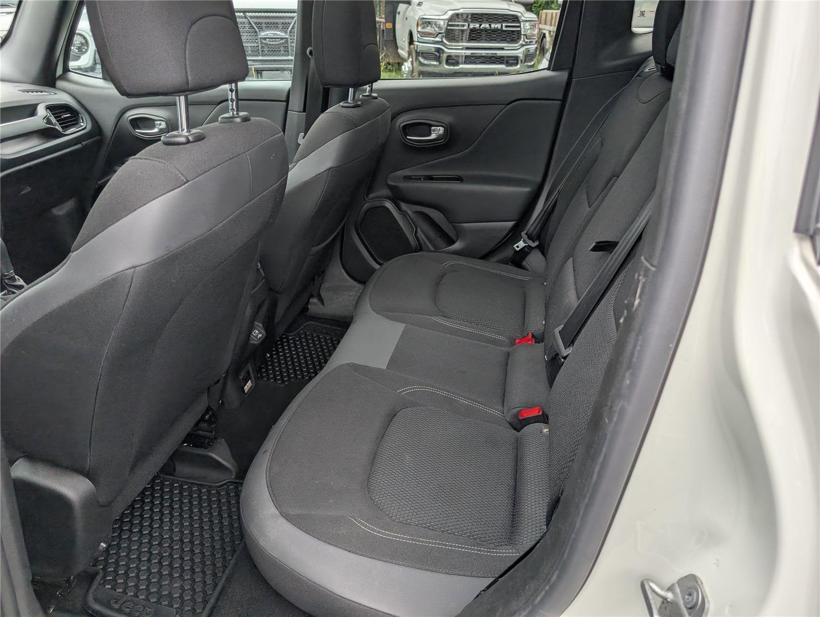 2022 Jeep Renegade Altitude