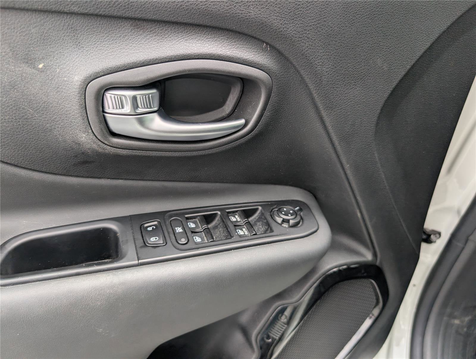 2022 Jeep Renegade Altitude