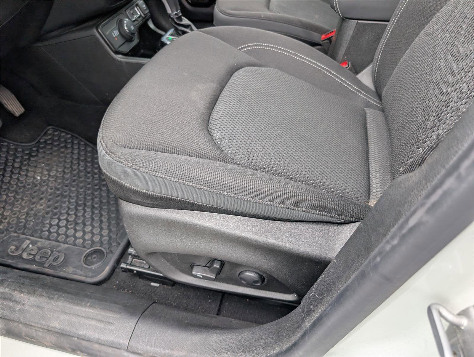 2022 Jeep Renegade Altitude