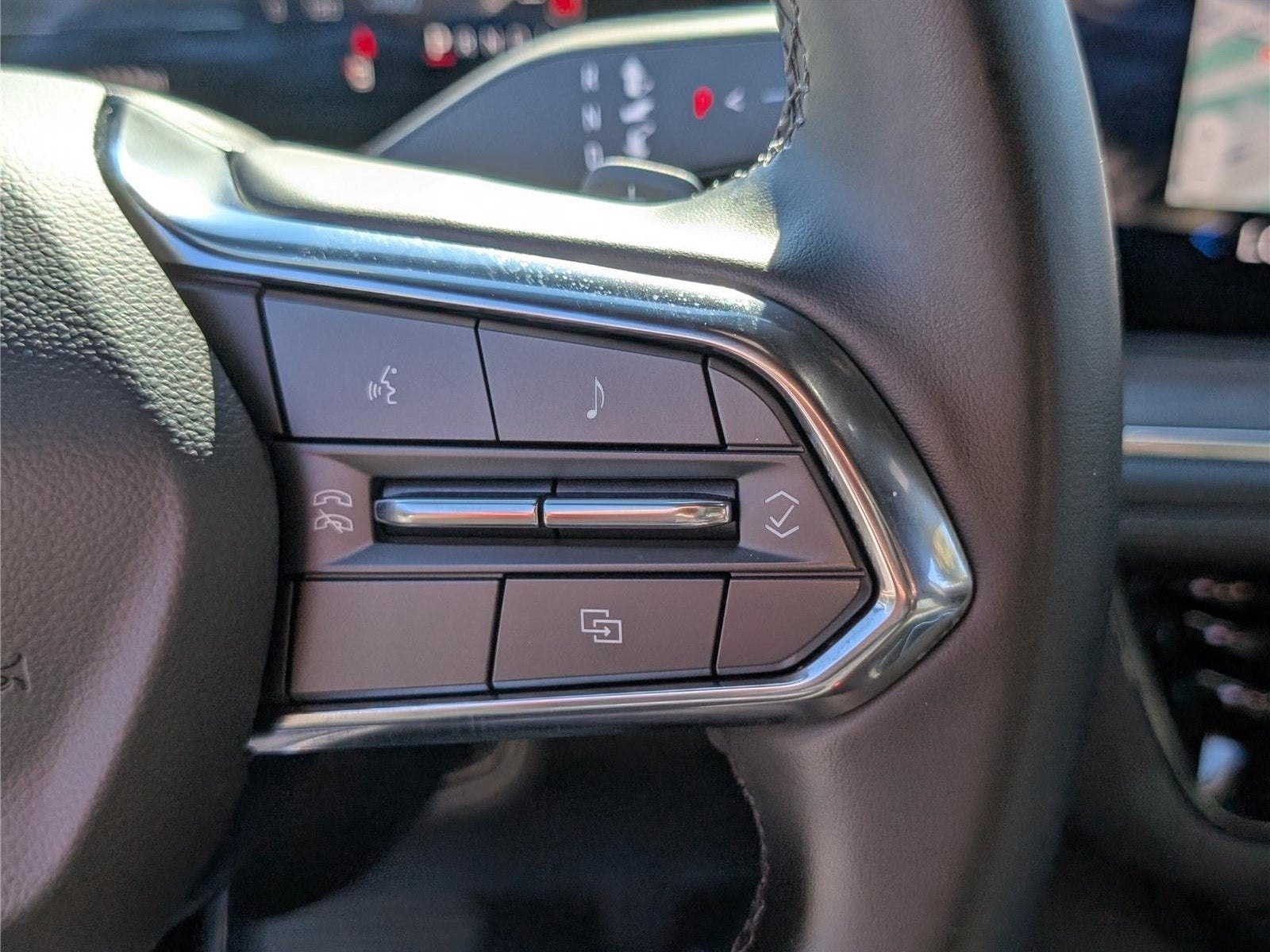 2025 Chevrolet Suburban LS