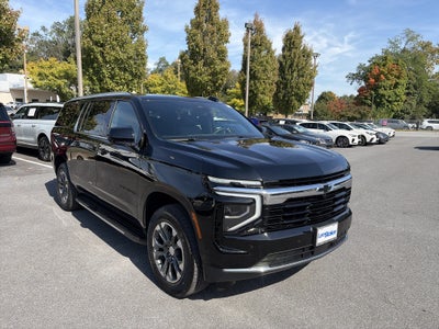 2025 Chevrolet Suburban LS