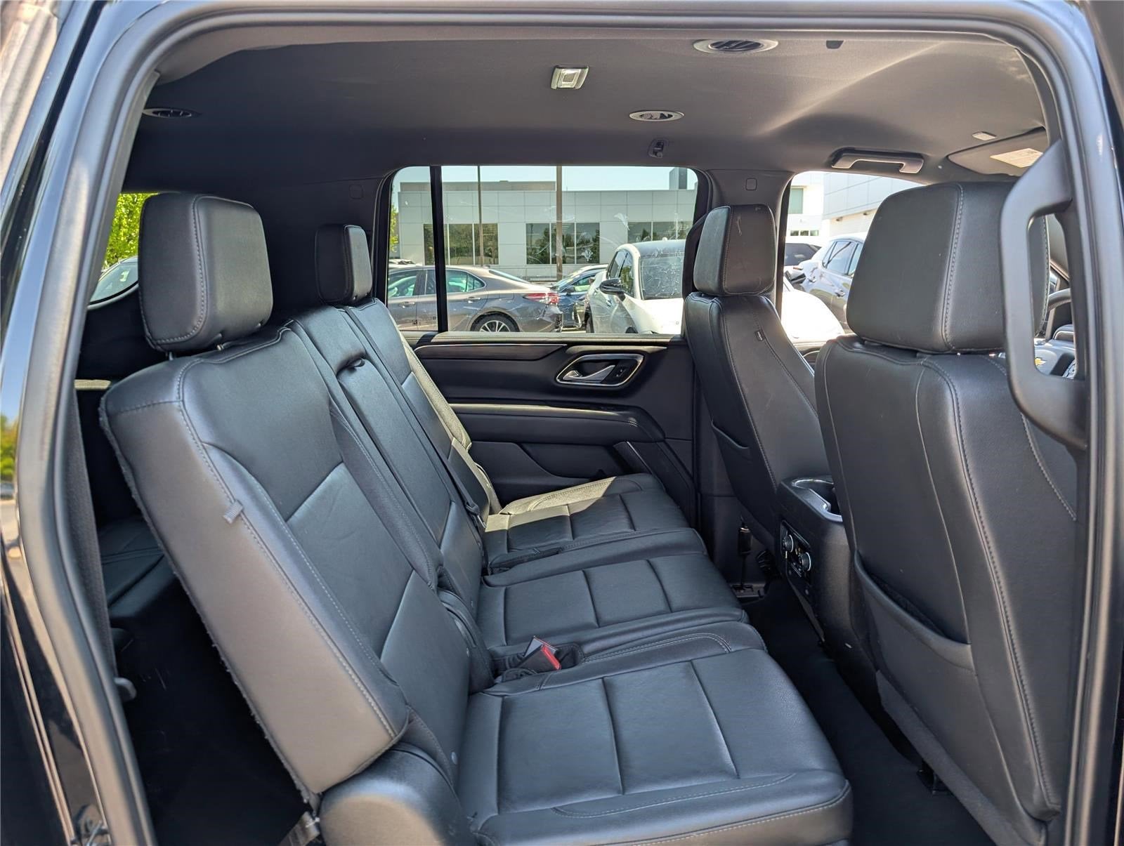 2023 Chevrolet Suburban LT