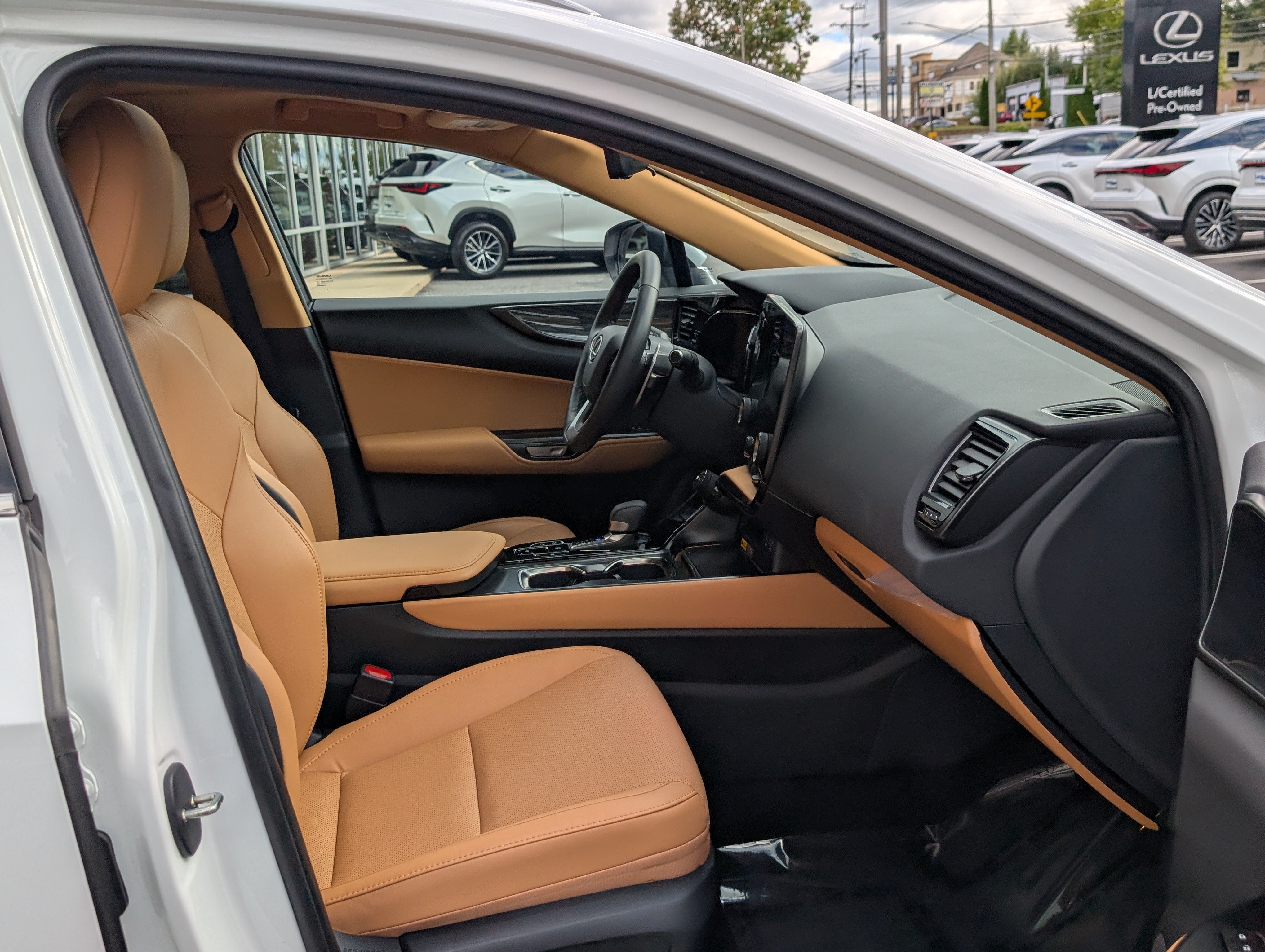 2026 Lexus NX 350h Premium AWD
