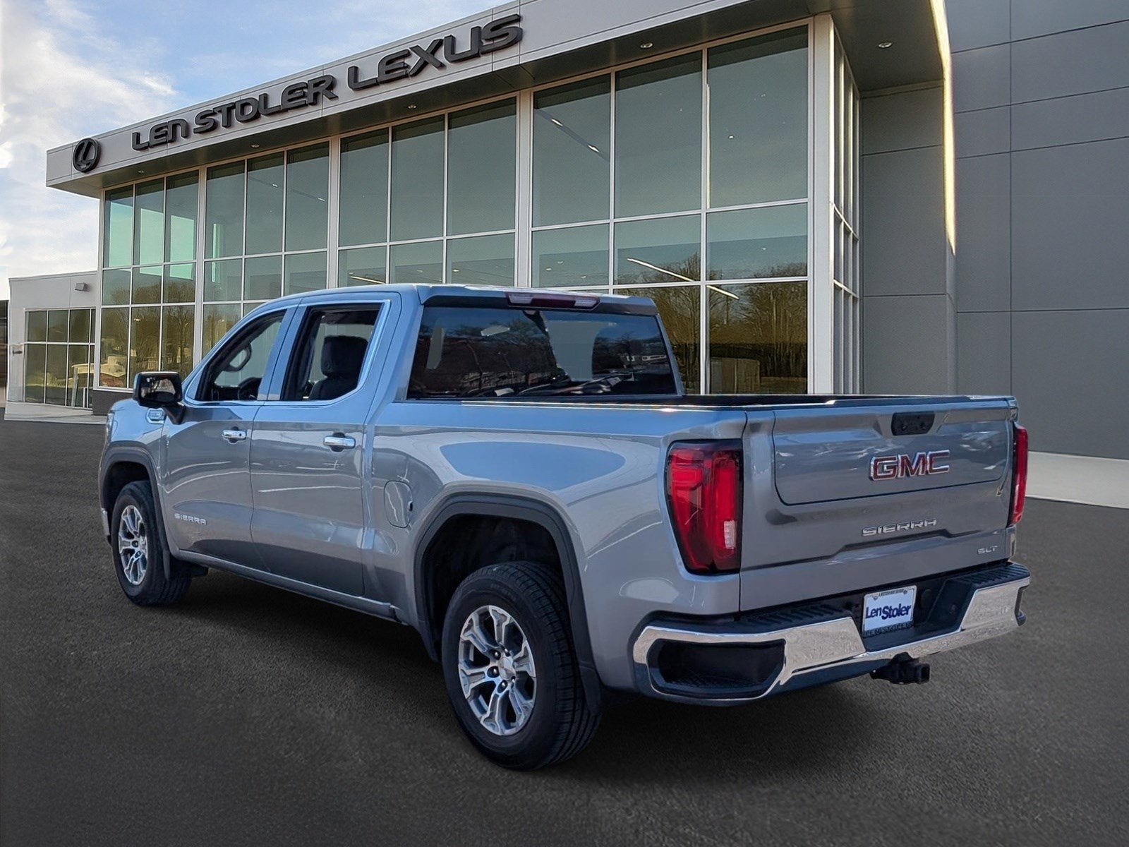 2024 GMC Sierra 1500 SLT