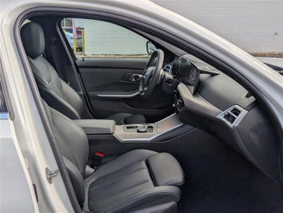 2025 BMW 3 Series 330i