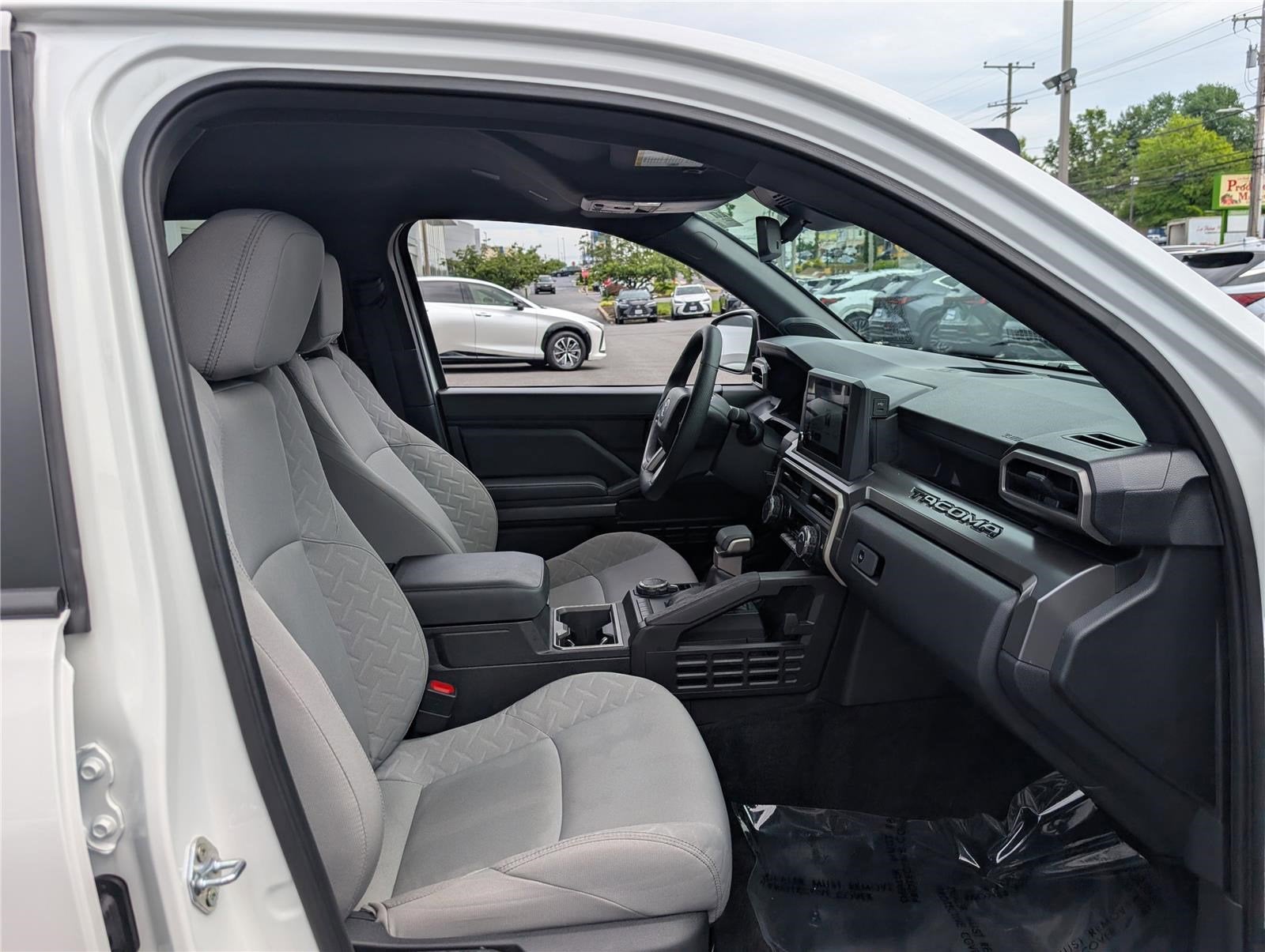 2024 Toyota Tacoma 4WD SR5