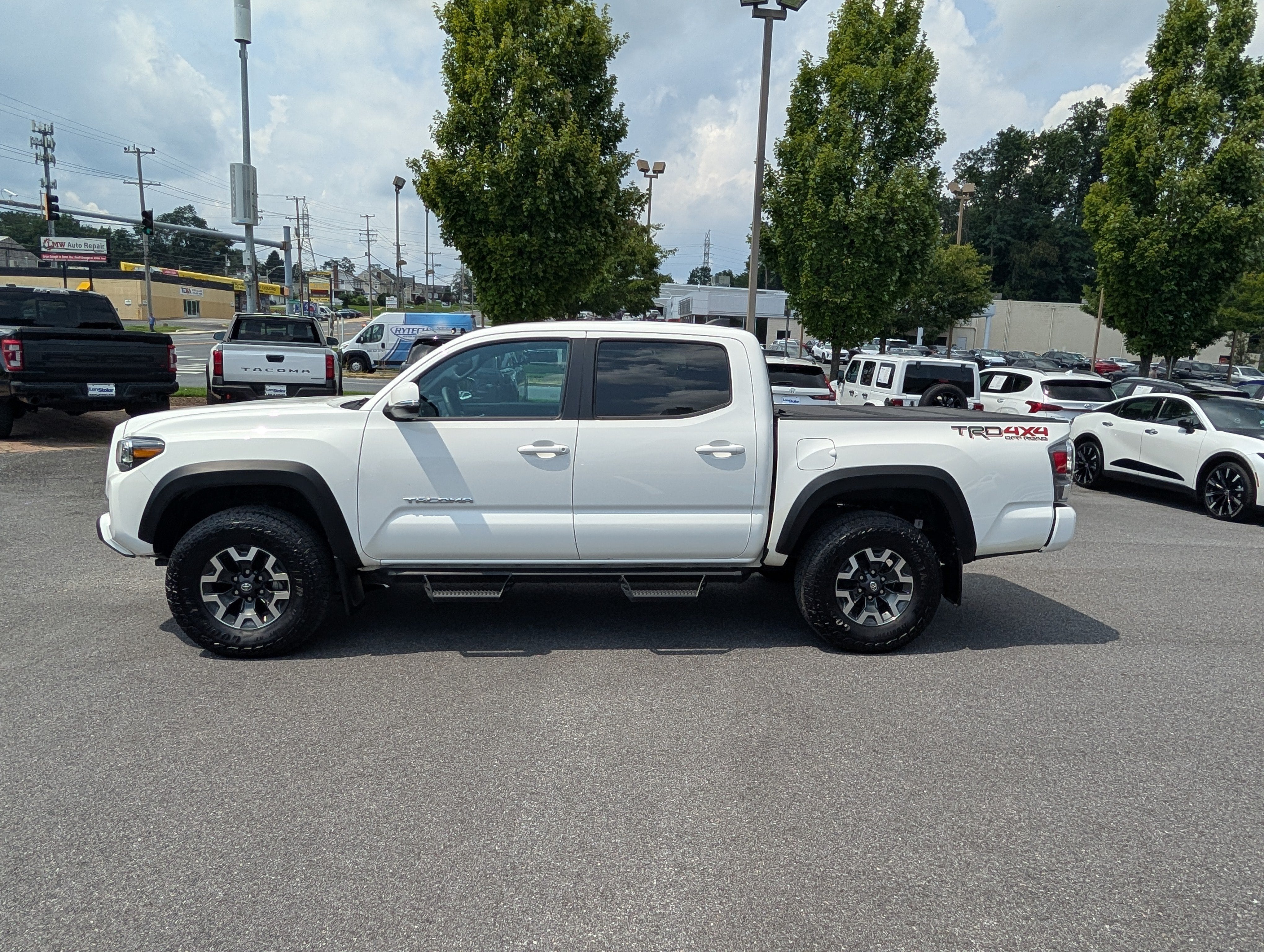 2023 Toyota Tacoma 4WD TRD Off Road