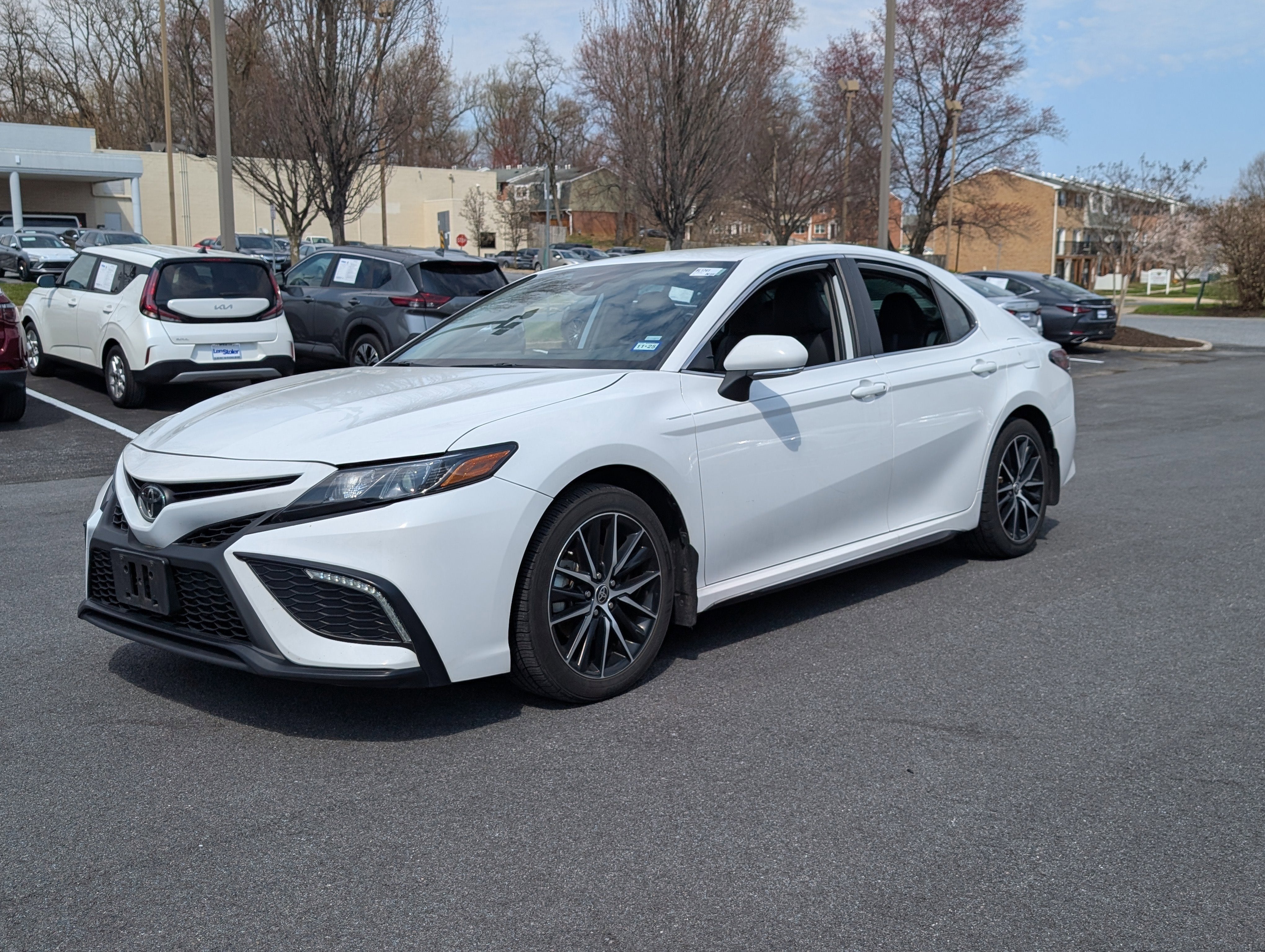 2024 Toyota Camry SE