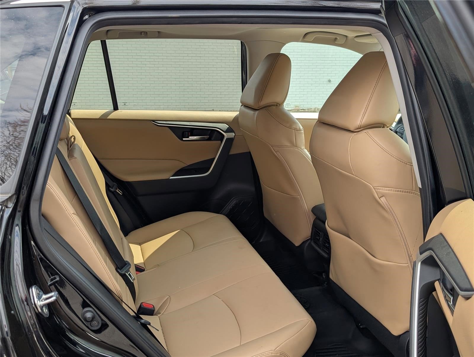 2021 Toyota RAV4 Hybrid XLE Premium