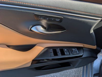2025 Lexus ES 300h FWD