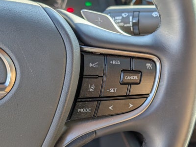 2025 Lexus ES 300h FWD