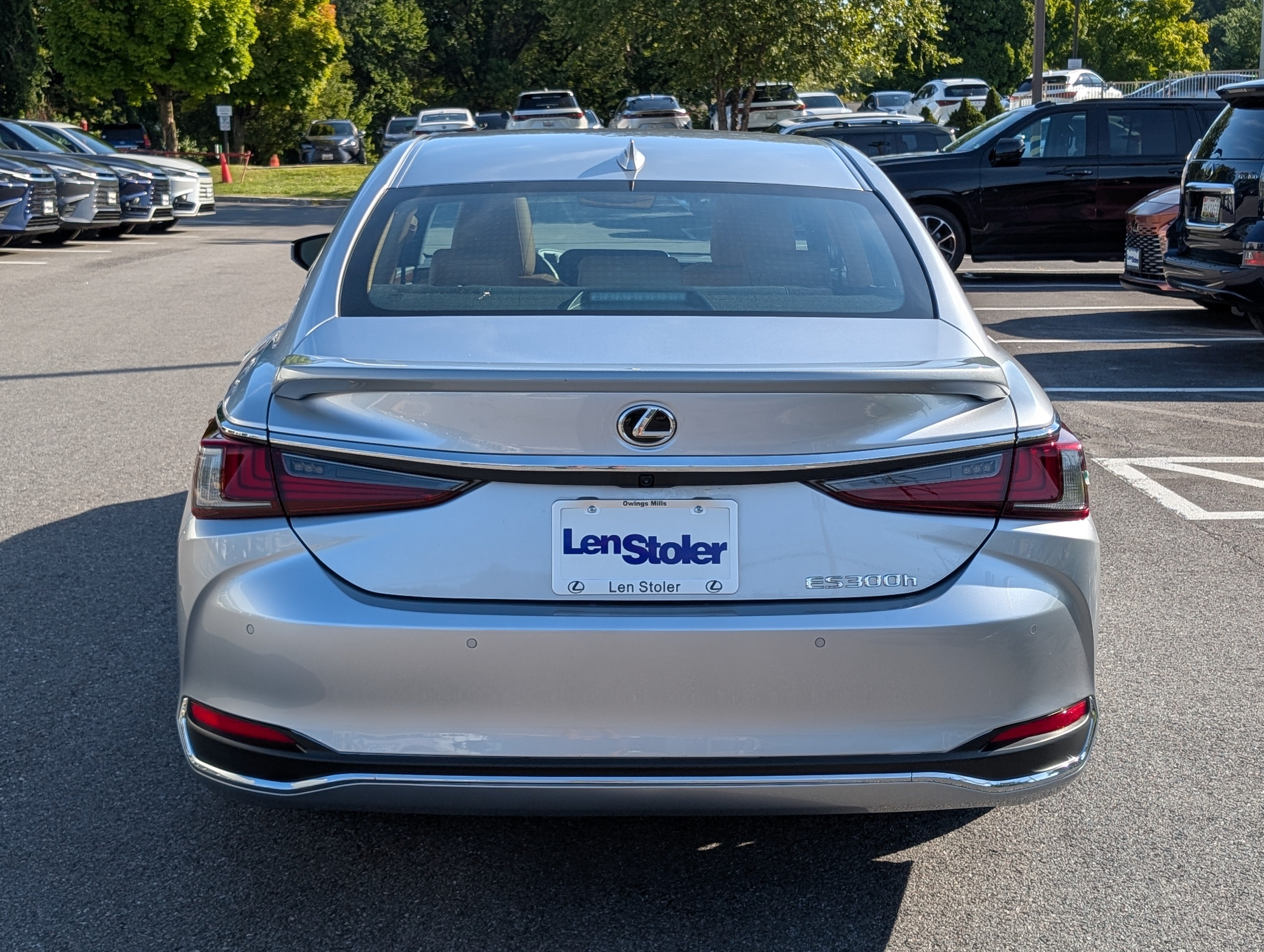 2025 Lexus ES 300h FWD