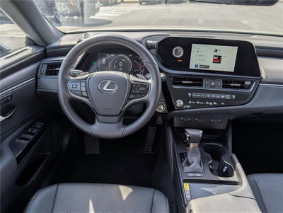 2025 Lexus ES 300h FWD