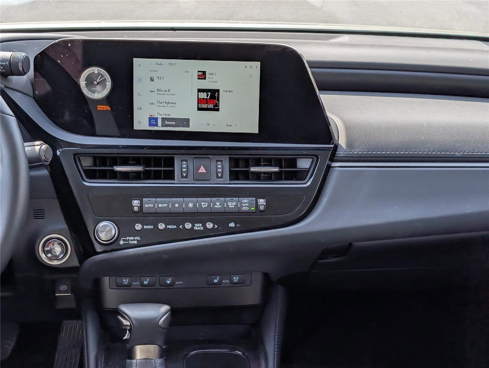 2025 Lexus ES 300h FWD