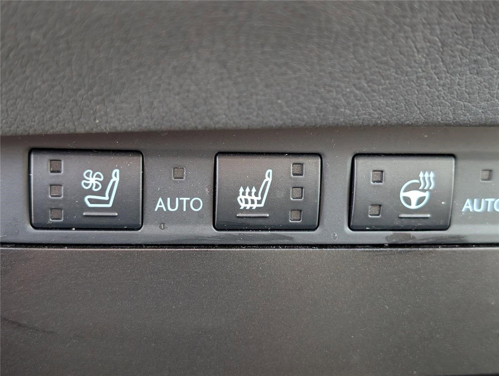 2025 Lexus ES 300h FWD