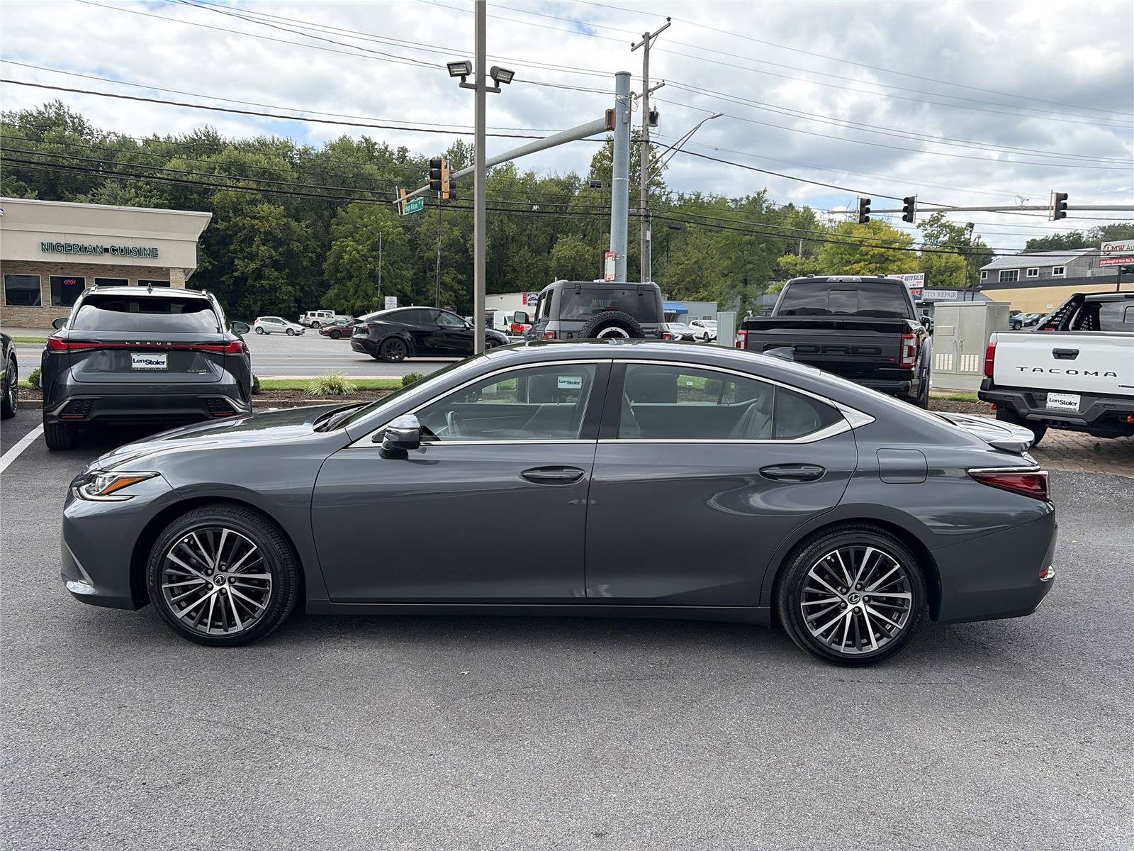 2025 Lexus ES 350 FWD
