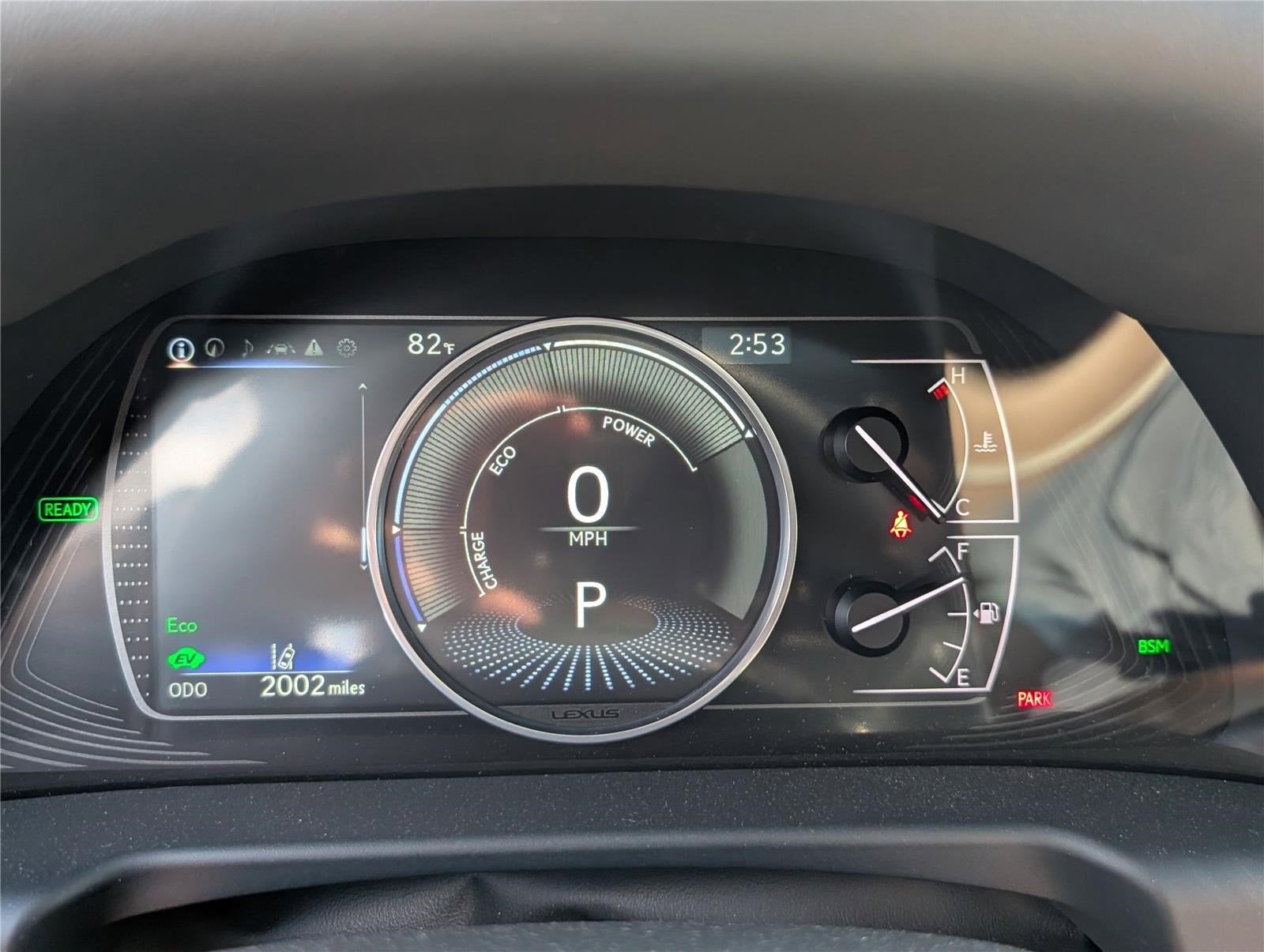 2025 Lexus ES 300h Luxury FWD