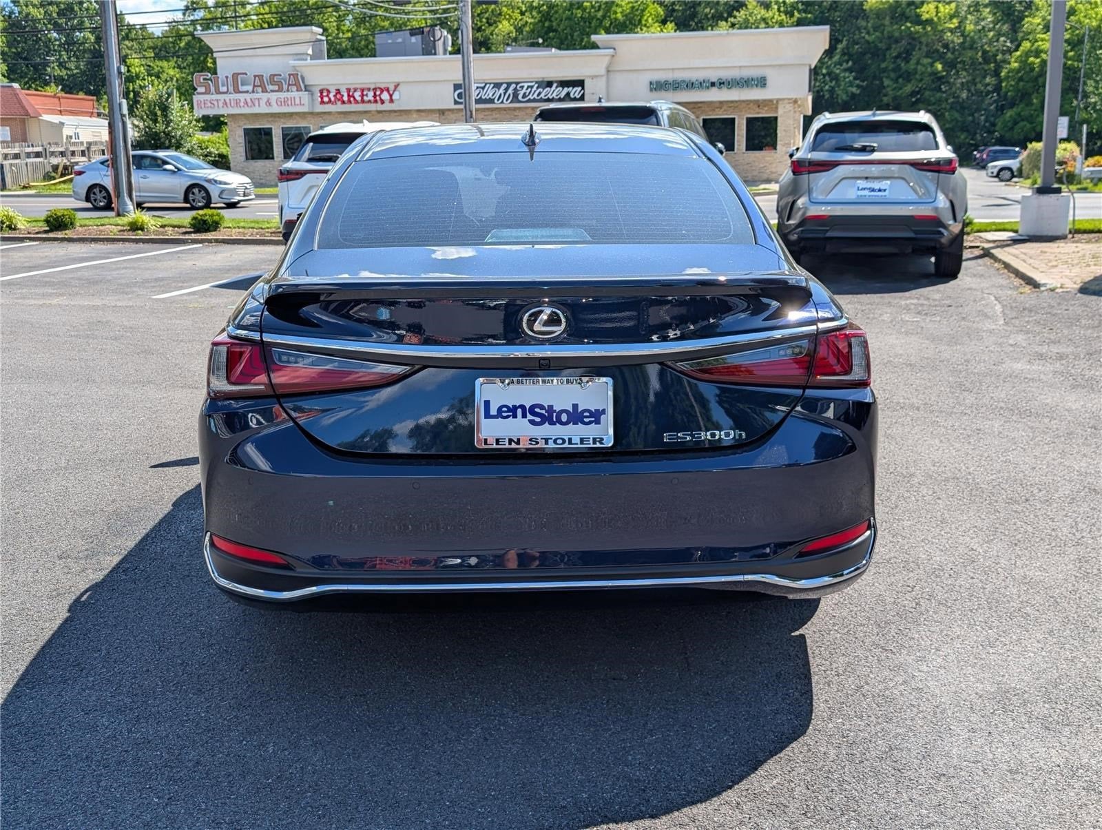 2025 Lexus ES 300h Luxury FWD
