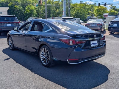 2025 Lexus ES 300h Luxury FWD