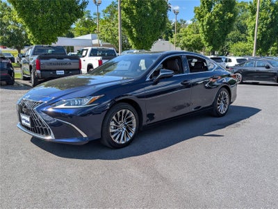 2025 Lexus ES 300h Luxury FWD